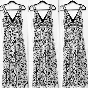 NWT. BCBG MaxAzria Silk Gown Size 4. Black+white geometric and sequins 👀